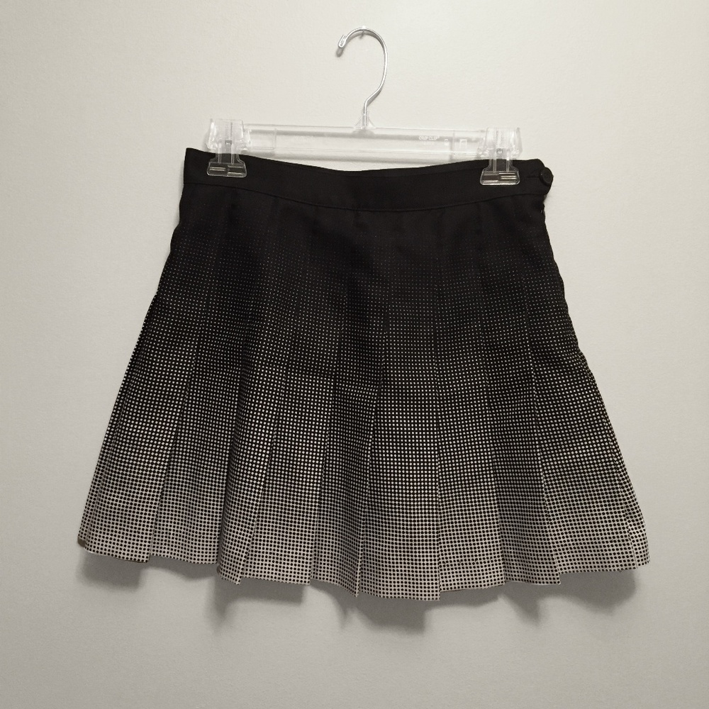 American Apparel Black White Ombre Tennis Skirt